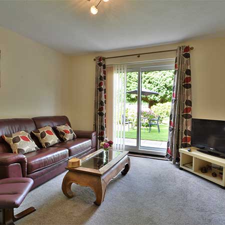 Paddocks Cottages Azalea